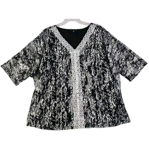 Adrienne Vittadini~Woman Plus Size 1X~ Black/White Floral Lace Lined Boho Blouse - Picture 13 of 14